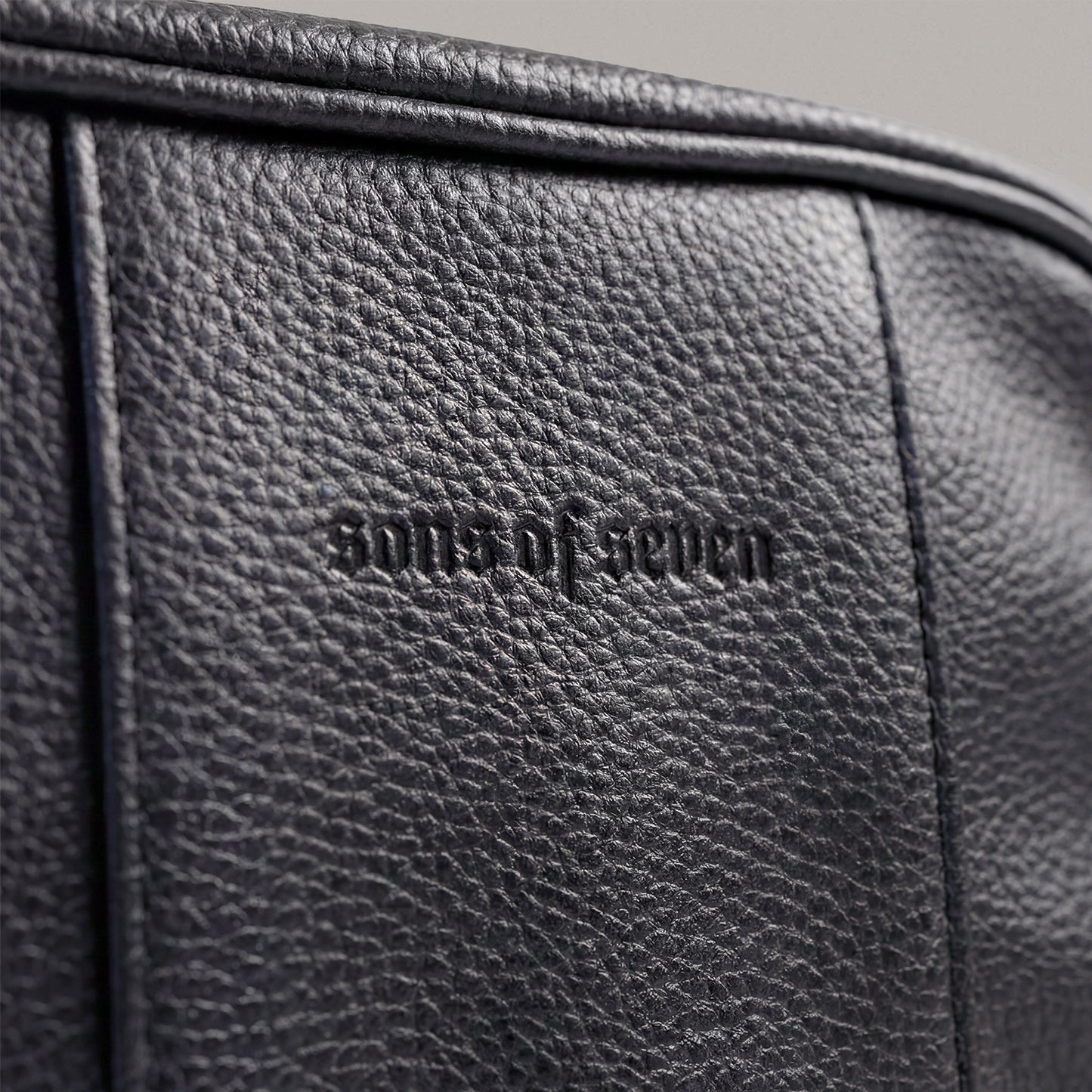 TOILETRY BAG